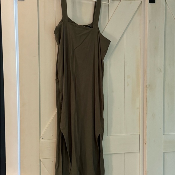 BNWT overall dress - Picture 2 of 3